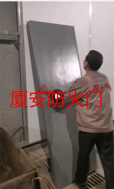 1663729072113358.jpg 木質(zhì)防火門安裝.jpg